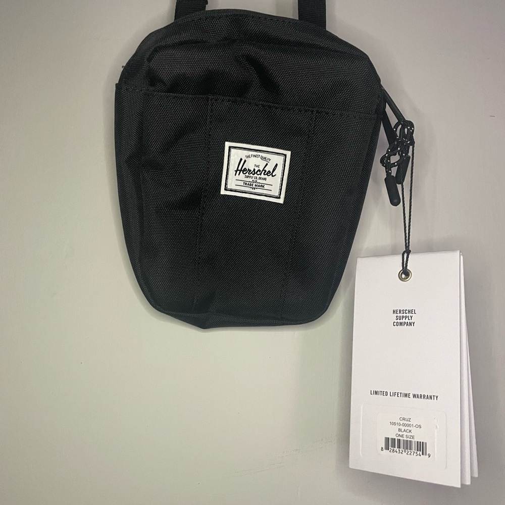 Herschel Cruz Crossbody Bag - Black